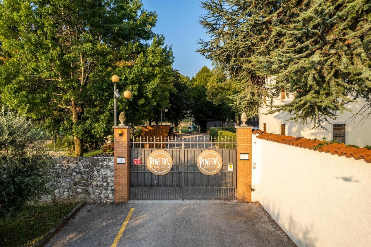 Hotel Villa I Pini Malo  Exteriér fotografie